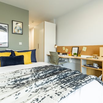 Platinum En Suite - Image 1